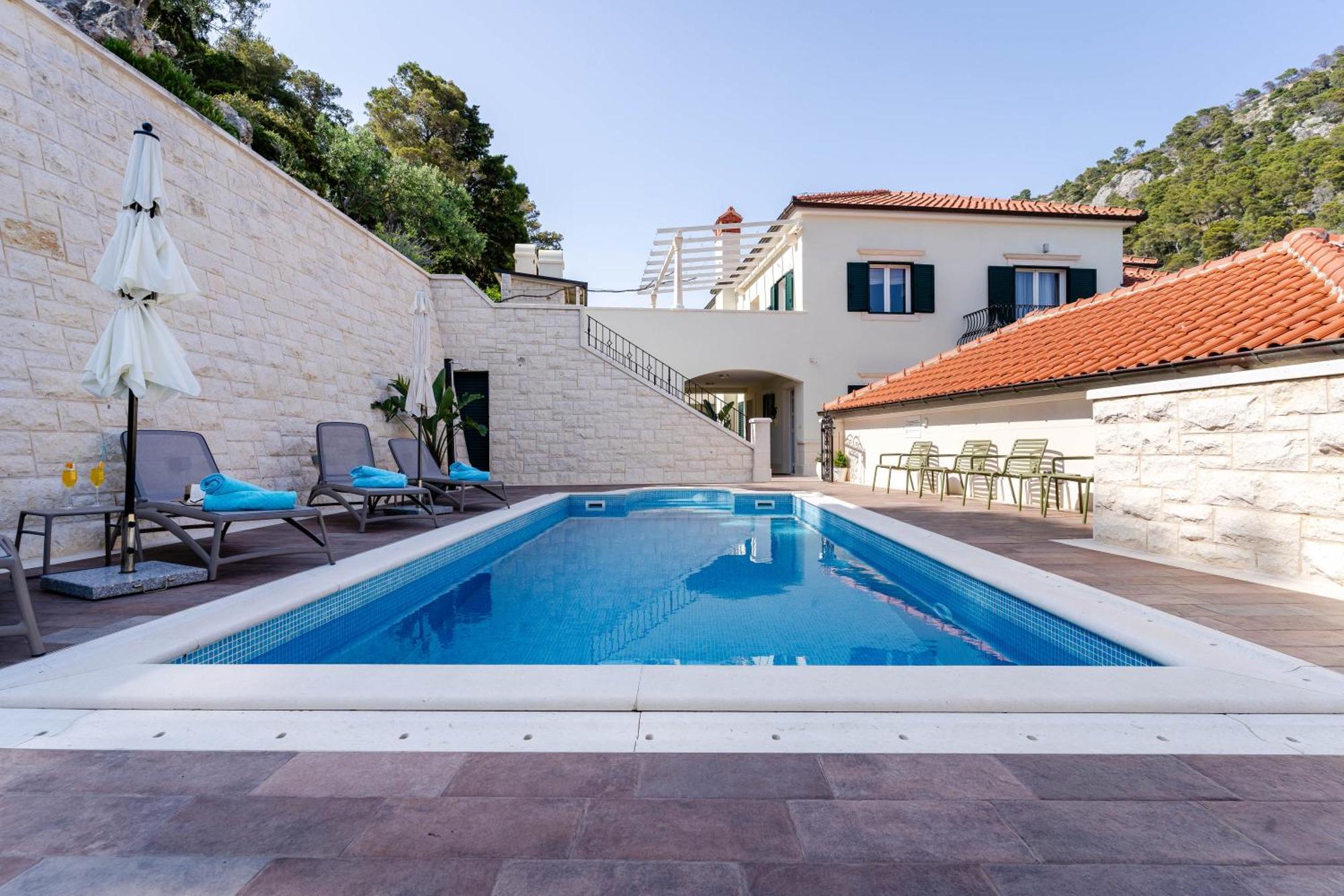 Kogo Hvar Town